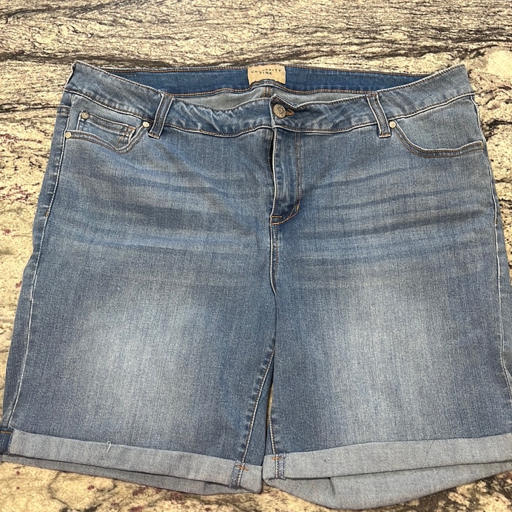 Plus size shorts, size 20, Celebrity Pink.  Excellent condition.